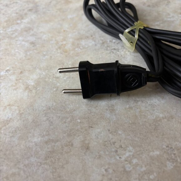 Vintage European Foldable Travel Iron - Picture 4 of 4